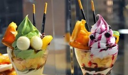 万洁吃冰激凌吃瓜