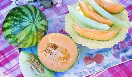 梦见我看别人吃瓜,揭秘“我看别人吃瓜”的神秘寓意