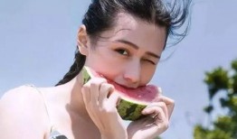 夏天吃瓜少女头像